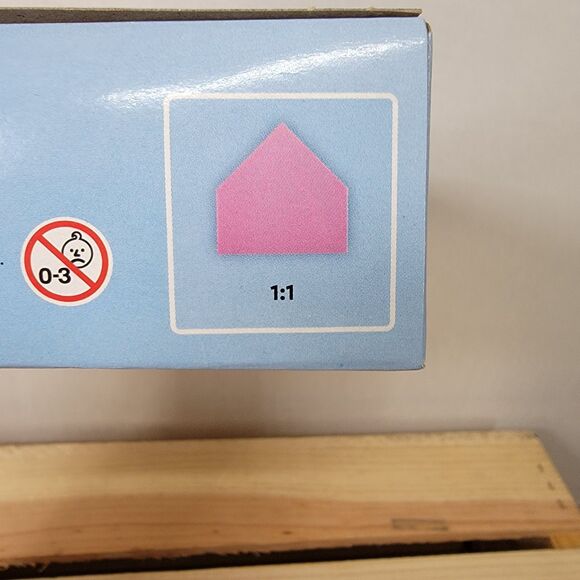 LEGO Lotus Flowers 220 Pcs - 8+ SEALED - Picture 5 of 5